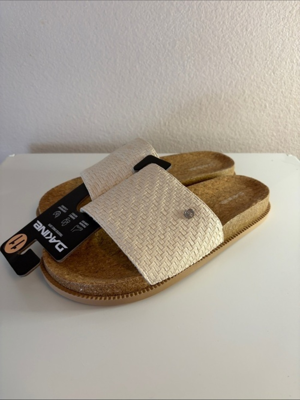 New Dakine Women’s Loren Woven Cork Footbed Sandals Slides Cream Neutral Size 11